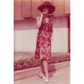 Dámské šaty Reklamní fotografie móda 60. léta